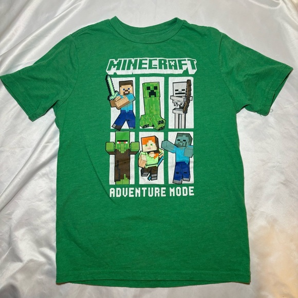 Youth boys bundle 2 long sleeve 1 short Size 8 /youth small 2 Minecraft 1 hooded - Picture 10 of 13